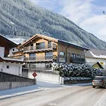 Hotel Kristall Neustift im Stubaital