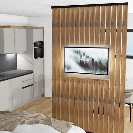 Kristall Hotel 3*