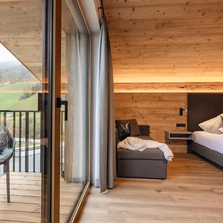 Kristall Neustift im Stubaital